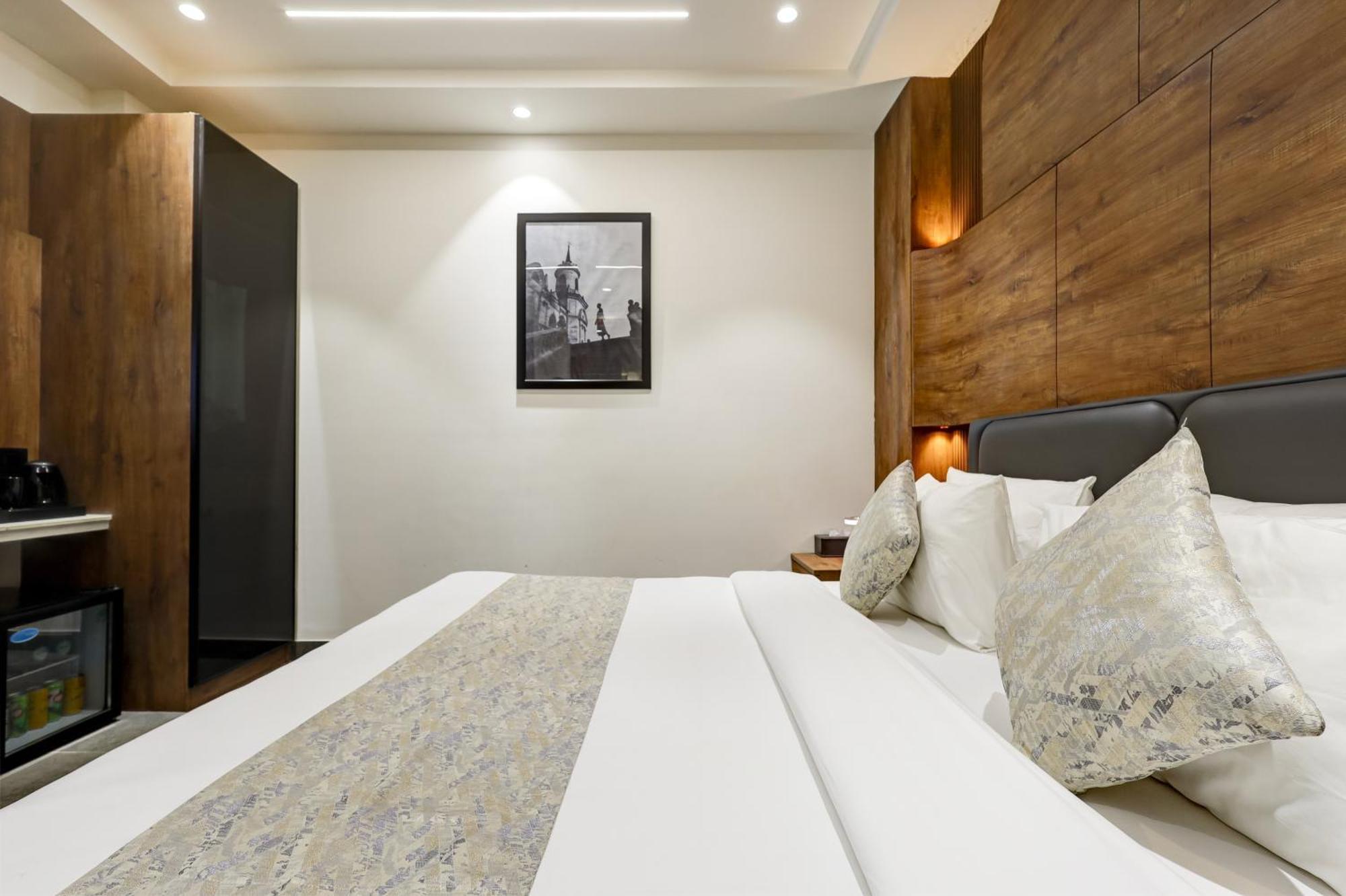 The Tyche New Delhi - Traveller'S Choice Award Winner 2025 Extérieur photo